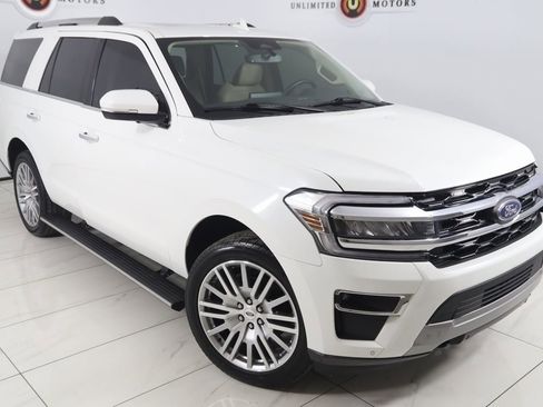 Used 2022 Ford Expedition Limited image 19