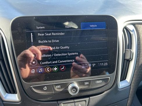 Used 2023 Chevrolet Malibu LT image 22