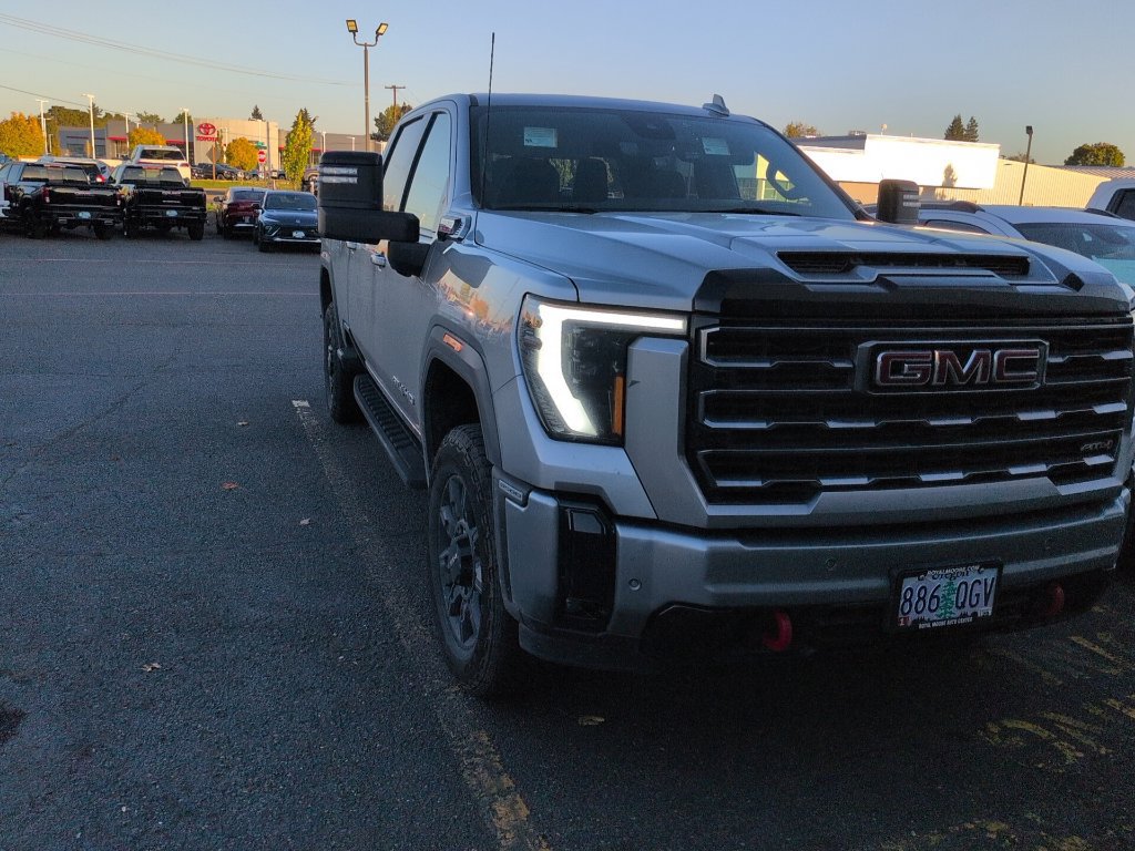Used 2025 GMC Sierra 3500 AT4 w/ AT4 Premium Plus Package AWD/4WD image 1