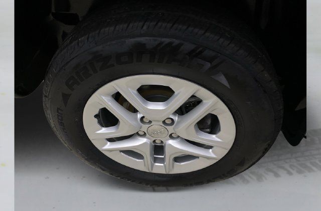 Used 2018 Jeep Compass Sport AWD/4WD image 17