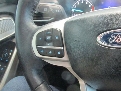 Used 2024 Ford Explorer XLT w/ Equipment Group 202A image 15