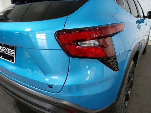 New 2026 Chevrolet Trax LT w/ Driver Confidence Package FWD image 15