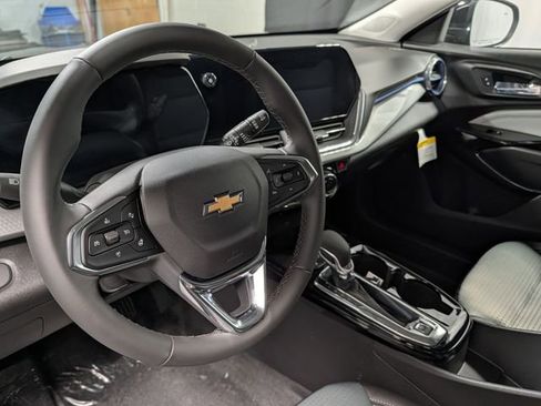 New 2026 Chevrolet Trax LT w/ Driver Confidence Package FWD image 16