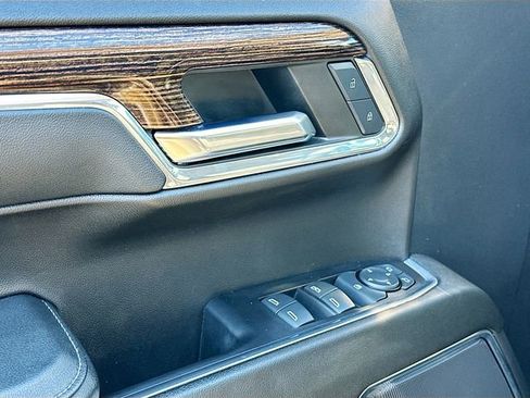 Used 2024 GMC Sierra 1500 Elevation image 17