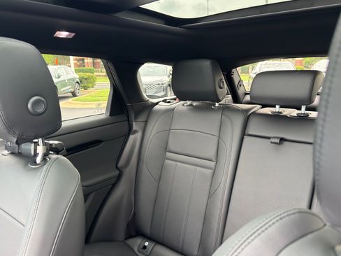 Used 2024 Land Rover Range Rover Evoque S AWD/4WD image 12