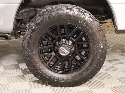 Used 2021 Ford F250 Lariat image 19