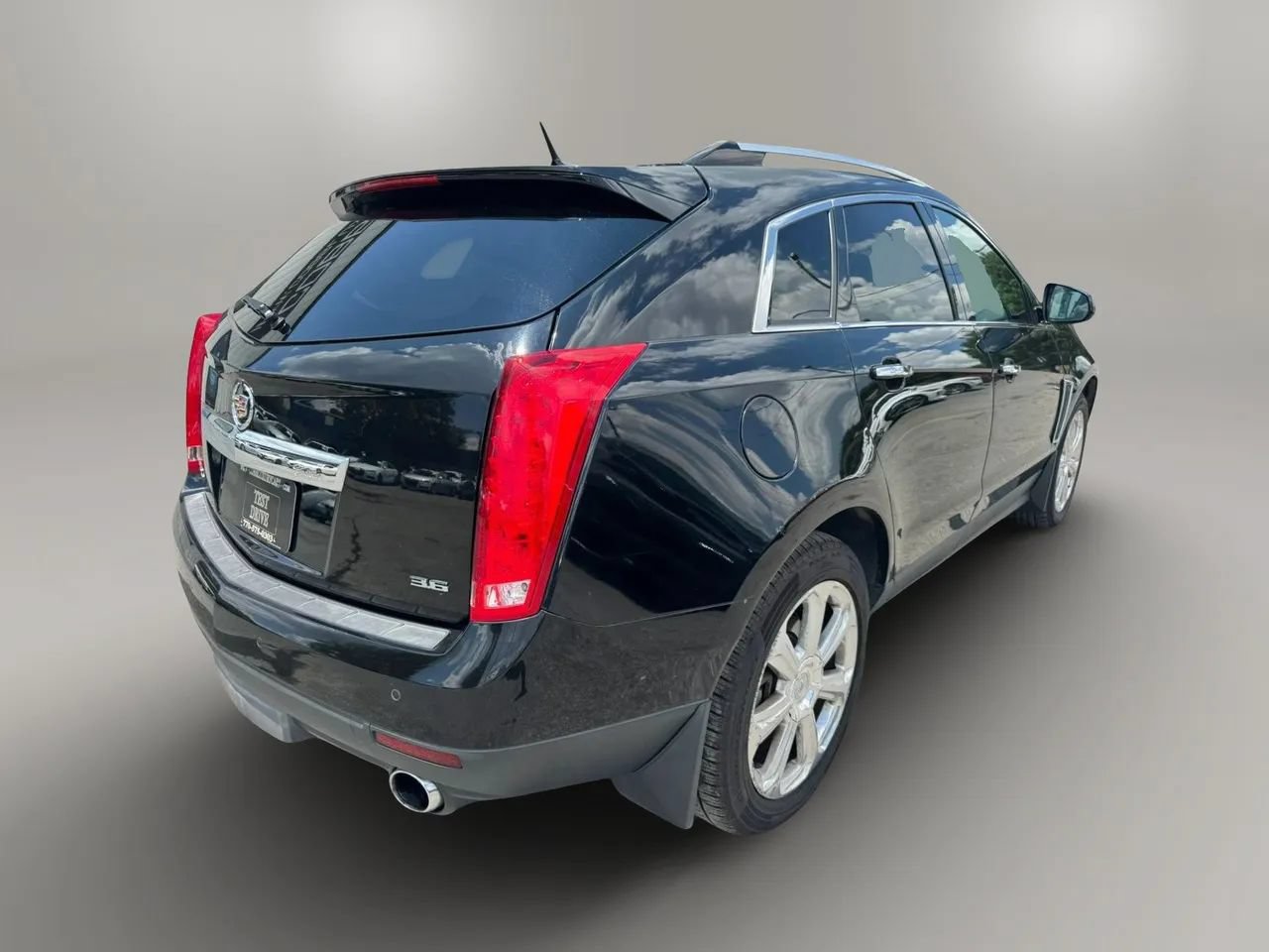 Used 2013 Cadillac SRX Performance w/ Driver Awareness Package FWD image 8