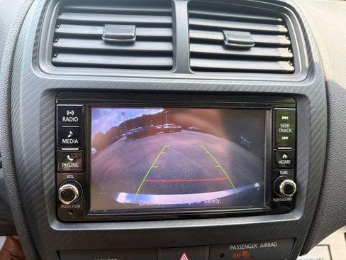 Used 2025 Mitsubishi Outlander Sport ES AWD/4WD image 25