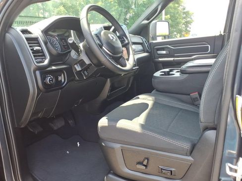 Certified 2025 RAM 2500 Big Horn AWD/4WD image 13