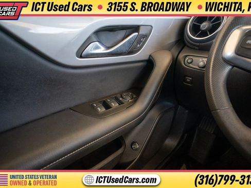 Used 2024 Chevrolet Blazer LT w/ Convenience Package FWD image 15