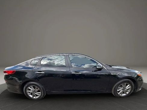 Used 2020 Kia Optima LX FWD image 4