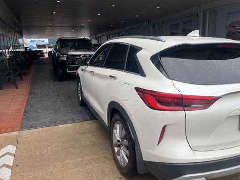 Used 2020 INFINITI QX50 Luxe FWD image 3
