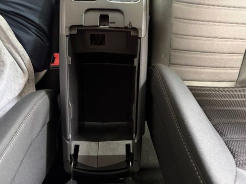 Used 2020 Ford Fusion SE FWD image 39
