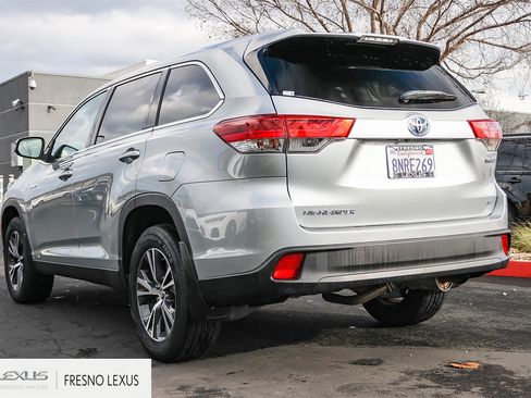 Used 2019 Toyota Highlander LE image 4