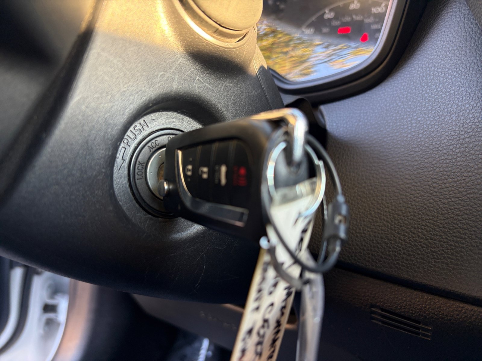 Used 2025 Toyota Corolla LE FWD image 20