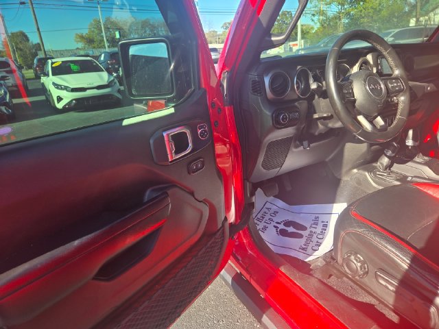 Used 2020 Jeep Gladiator Sport w/ Quick Order Package 24S AWD/4WD image 4