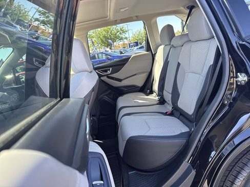 Used 2019 Subaru Forester Premium AWD/4WD image 24