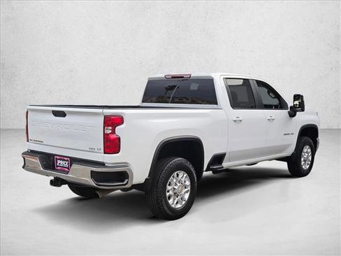 Used 2021 Chevrolet Silverado 3500 LT w/ Convenience Package image 5