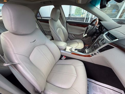 Used 2009 Cadillac CTS 3.6 w/ Wood Trim Package RWD image 12