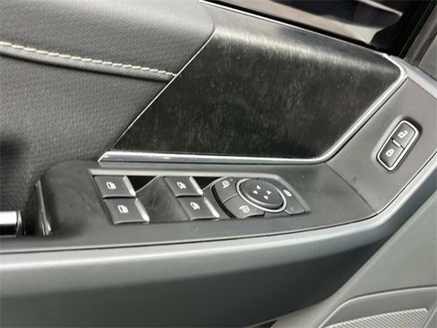 Used 2022 Ford F150 XLT w/ Equipment Group 302A High image 27