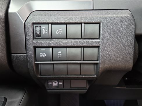 Certified 2025 Toyota Tacoma SR5 RWD image 18