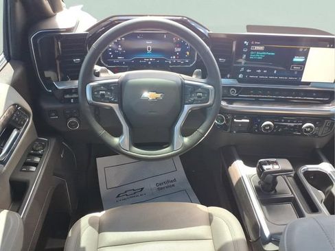 Used 2025 Chevrolet Silverado 1500 LTZ w/ LTZ Premium Package AWD/4WD image 4