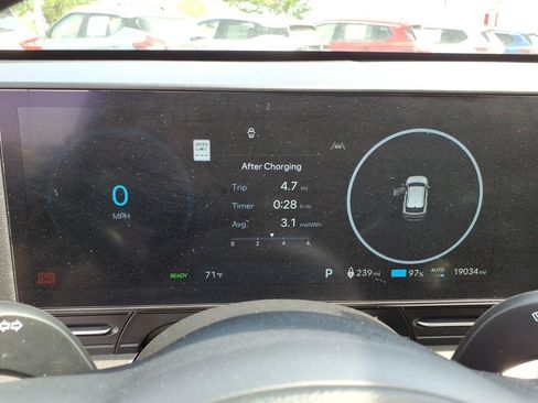 Used 2024 Hyundai Kona SEL FWD image 30
