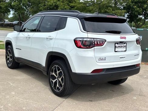 Used 2026 Jeep Compass Limited AWD/4WD image 10