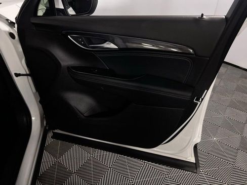 Used 2023 Buick Envision Essence image 23