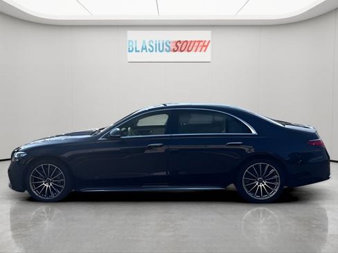 Used 2023 Mercedes-Benz S 580 4MATIC Sedan w/ AMG Line image 6