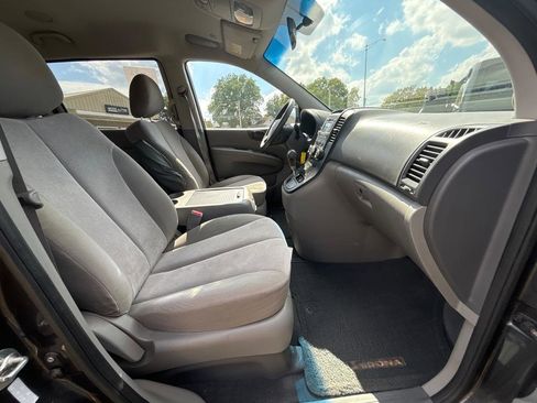 Used 2014 Kia Sedona LX FWD image 14