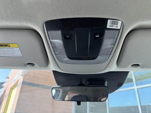 Used 2025 Kia Niro LX FWD image 23