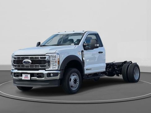 New 2026 Ford F450 XL w/ XL Chrome Package RWD image 1
