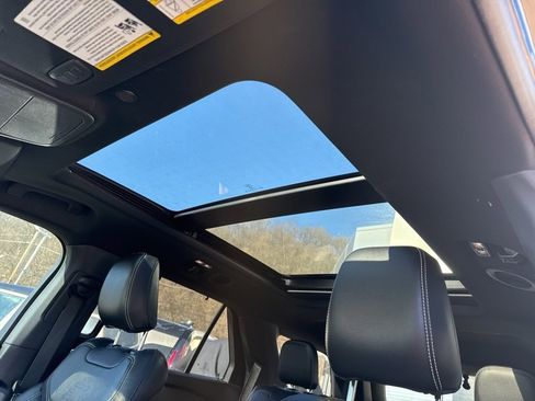 Used 2020 Ford Explorer ST w/ ST Street Pack image 16