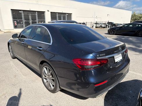 Used 2022 Mercedes-Benz E 350 4MATIC Sedan image 3
