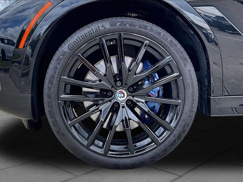 Used 2022 BMW X6 M50i w/ Executive Package image 10