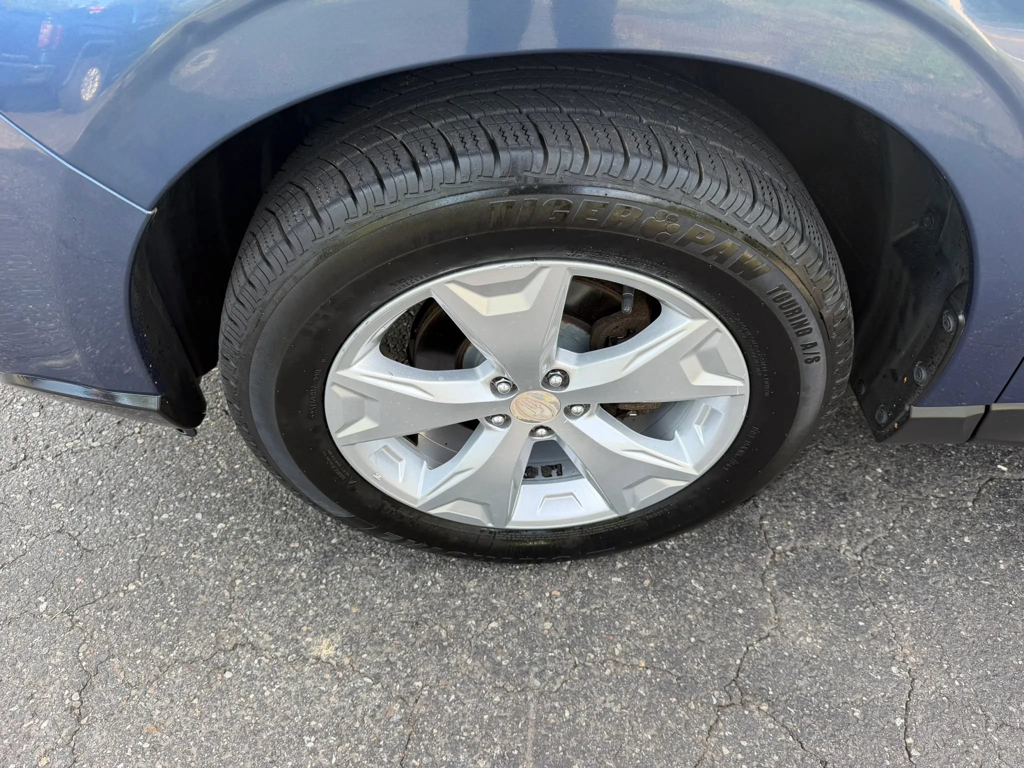 Used 2014 Subaru Forester 2.5i Limited AWD/4WD image 9