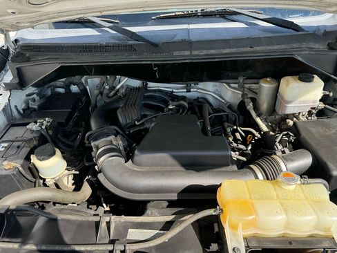 Used 2015 Nissan NV 2500 SL image 17