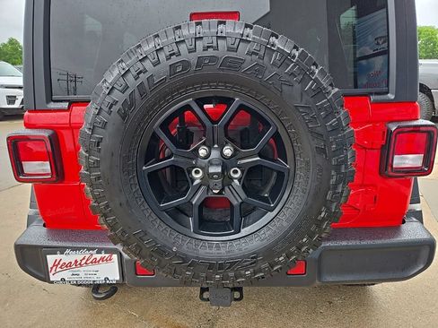 Used 2024 Jeep Wrangler Unlimited Sport AWD/4WD image 24