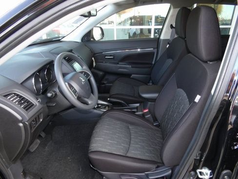 New 2025 Mitsubishi Outlander Sport SE image 13