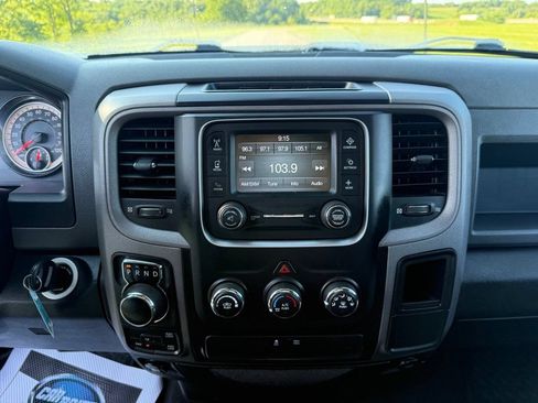 Used 2018 RAM 1500 Express AWD/4WD image 33