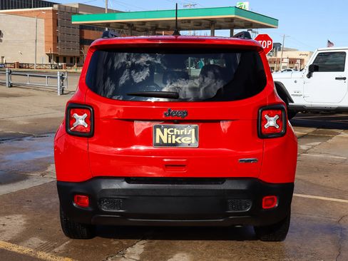Used 2019 Jeep Renegade Latitude image 13
