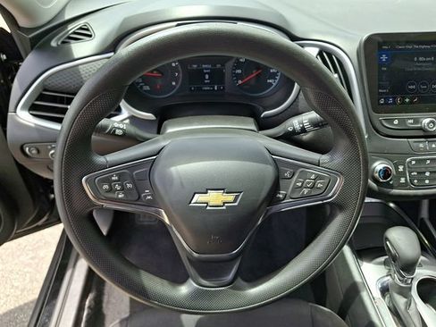 Used 2024 Chevrolet Malibu LT FWD image 18