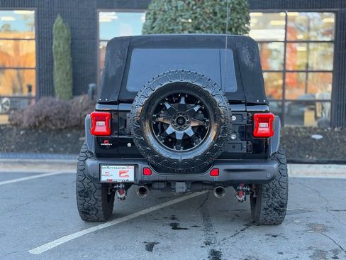 Used 2018 Jeep Wrangler Unlimited Rubicon image 15