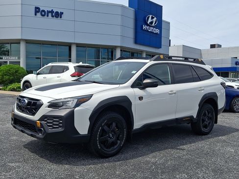Used 2024 Subaru Outback Wilderness AWD/4WD image 3