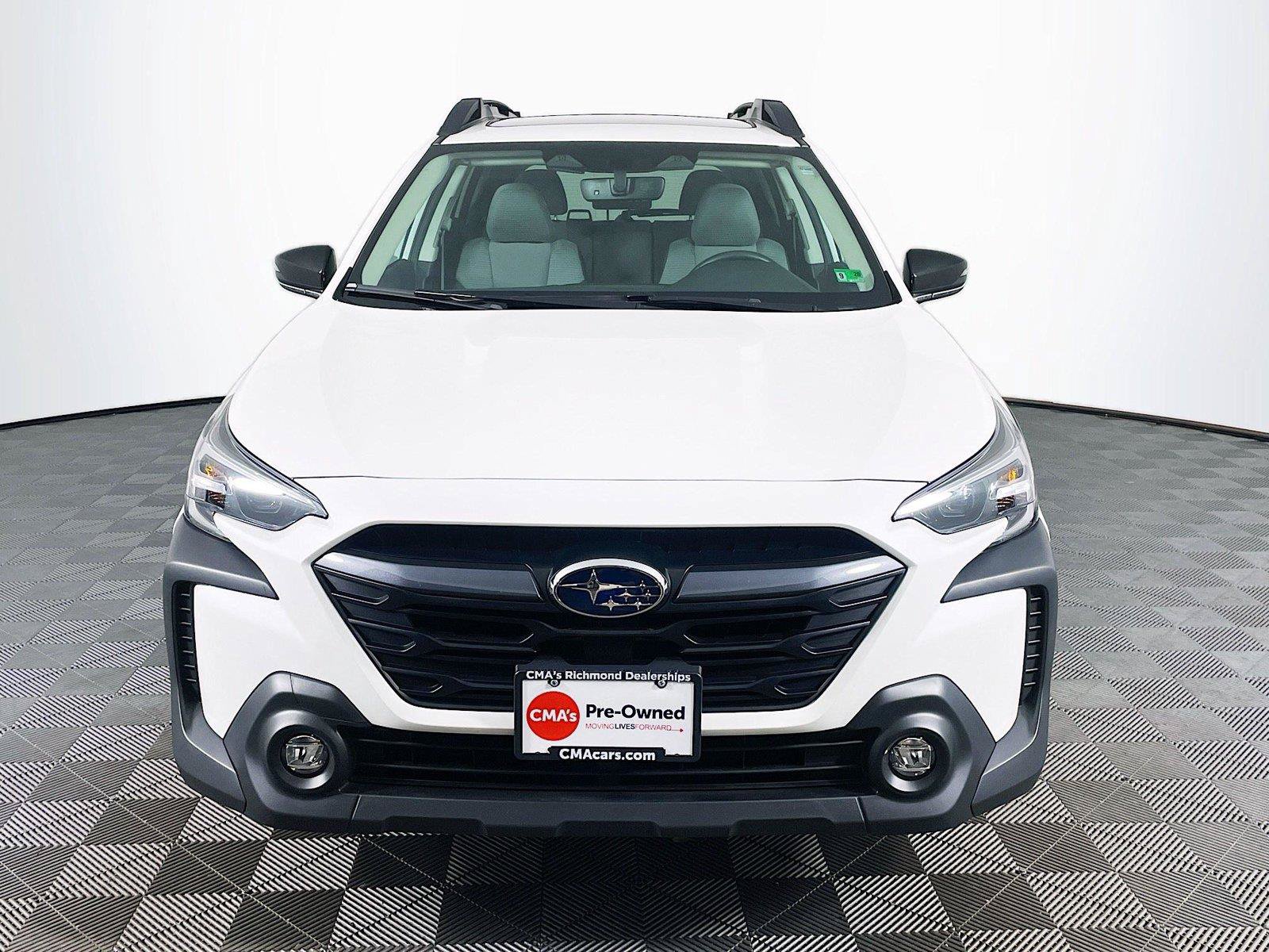 Used 2025 Subaru Outback Premium AWD/4WD image 2