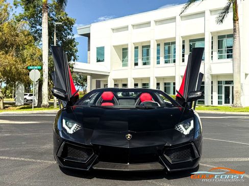 Used 2016 Lamborghini Aventador LP 700-4 image 6