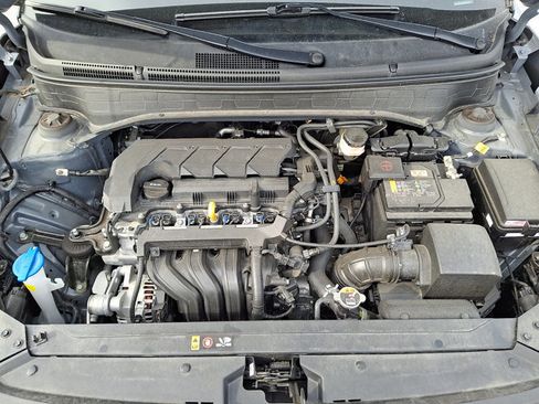 Used 2023 Hyundai Venue SEL image 28