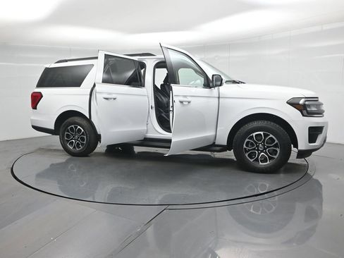 Used 2024 Ford Expedition Max XLT image 35