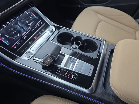 Used 2025 Audi Q7 3.0T Premium Plus w/ Premium Plus Package image 27